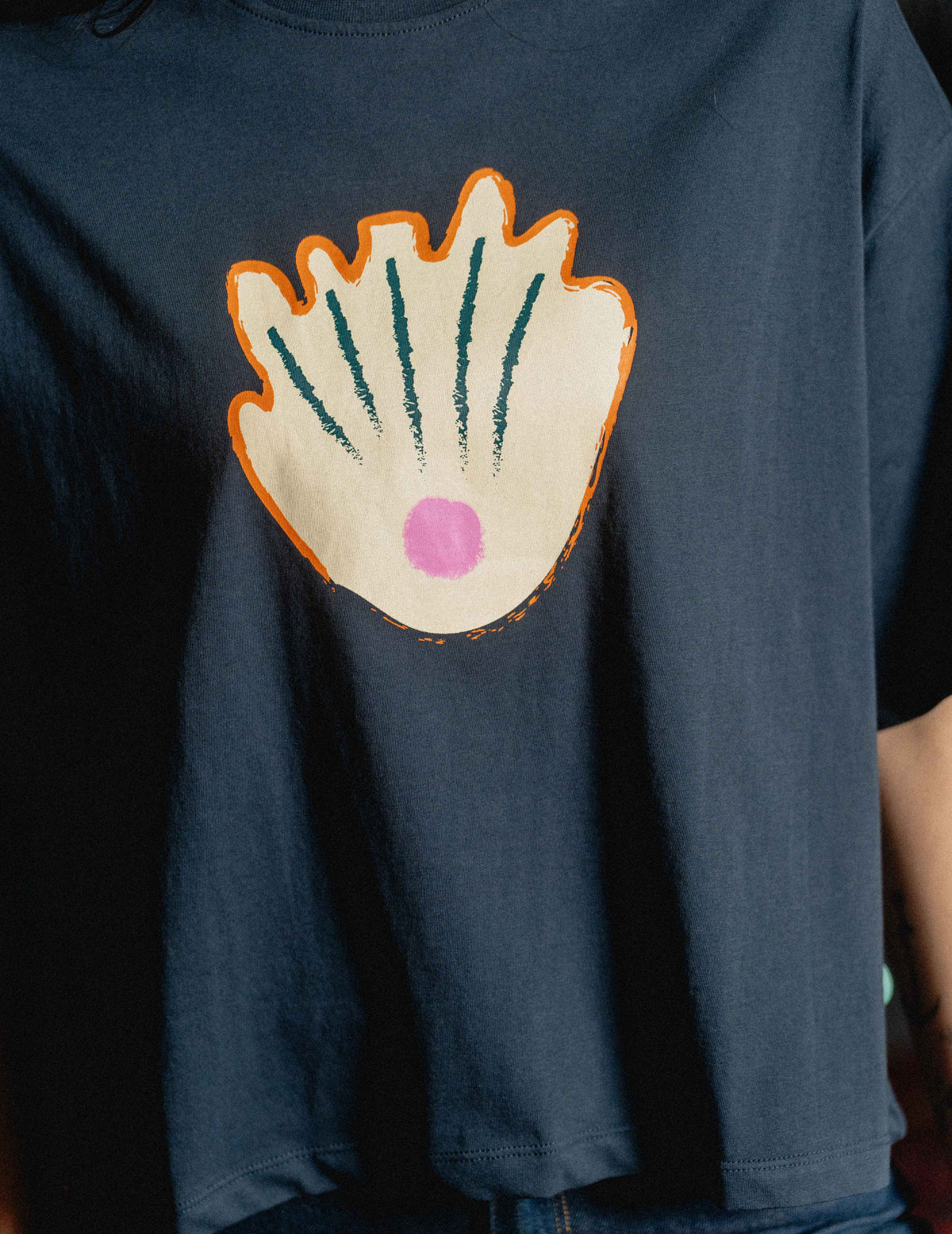 Oversized Tee - Pearls